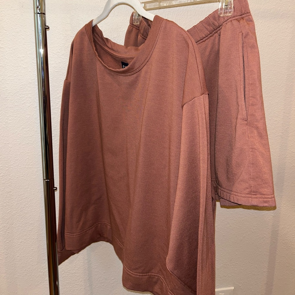 Gap Sweatshirt and Sweat Short Set